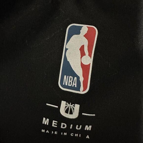 Chicago Bulls NBA T Shirt All Over Print Mens Large Michael Jordan Magic Johnson - Picture 8 of 14